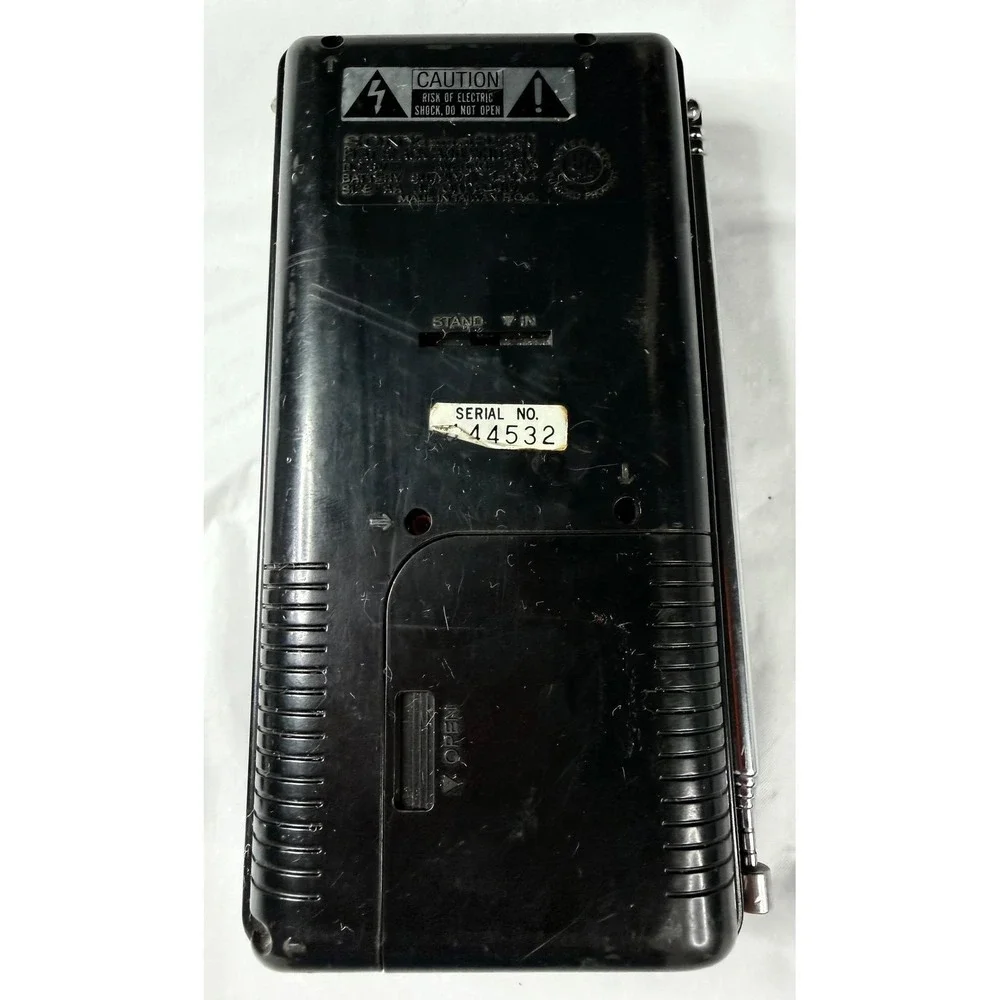 Sony Watchman FD-230 Portable B&W‎ TV Handheld Television 1990 Vintage Black